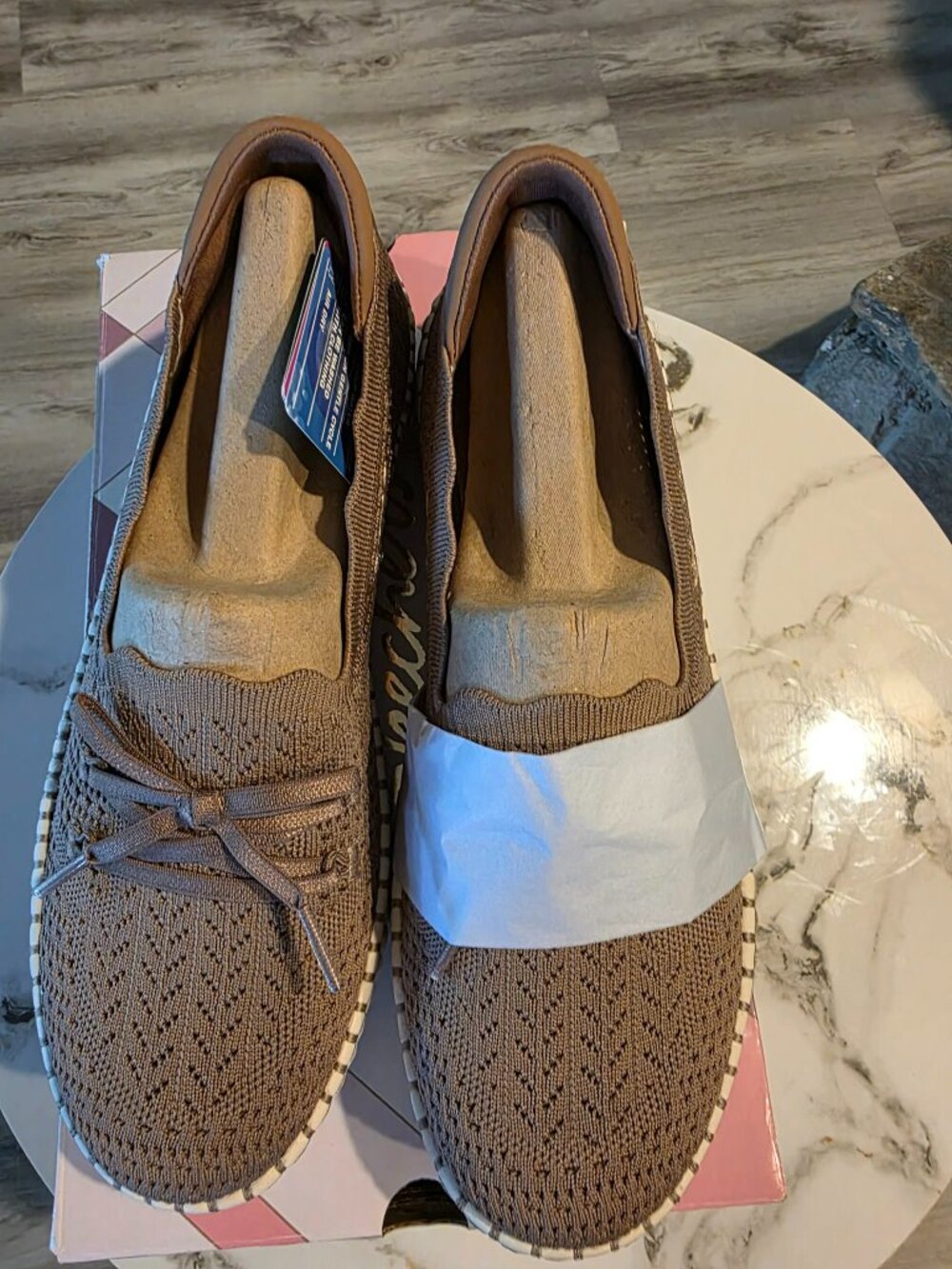 Skechers Wilshire Blvd - Knit Sail Walking Shoes/Loafers in Size 10M - Brand New